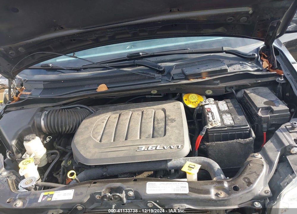 2016 CHRYSLER TOWN & COUNTRY LIMITED VIN: 2C4RC1JG0GR121384