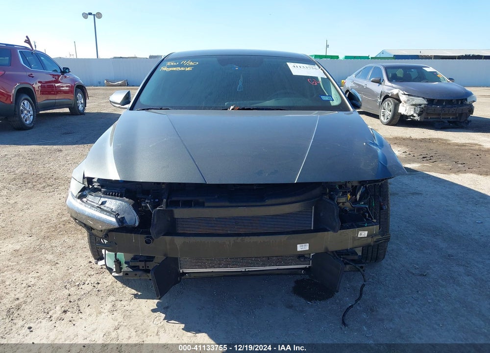 2024 HYUNDAI ELANTRA VIN: KMHLL4DG0RU818252