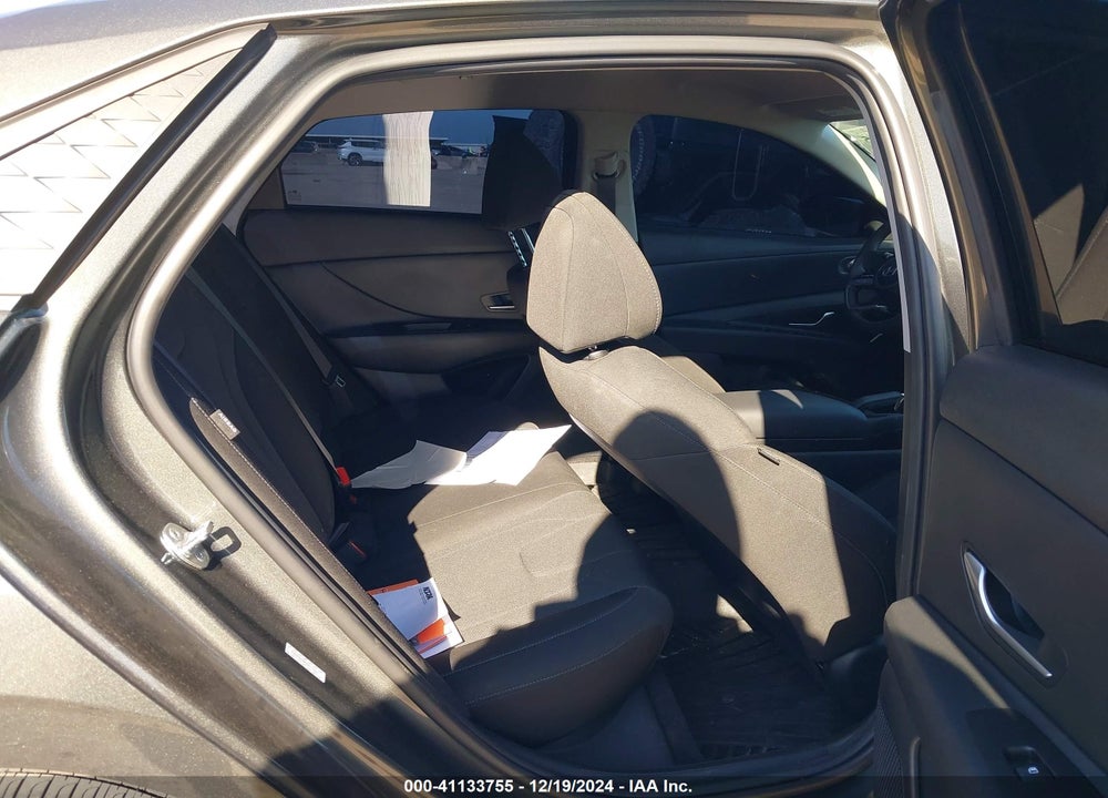 2024 HYUNDAI ELANTRA VIN: KMHLL4DG0RU818252