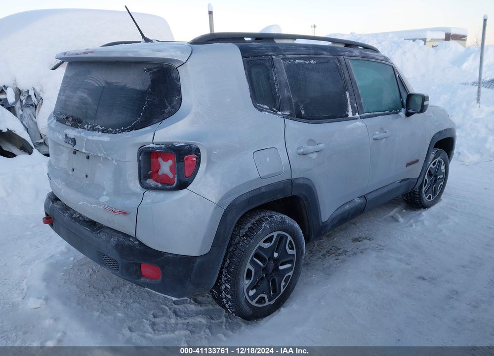 2015 JEEP RENEGADE TRAILHAWK VIN: ZACCJBCT0FPB78425