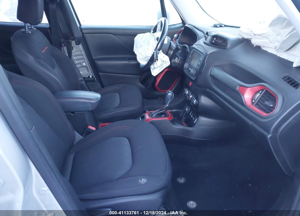 2015 JEEP RENEGADE TRAILHAWK VIN: ZACCJBCT0FPB78425