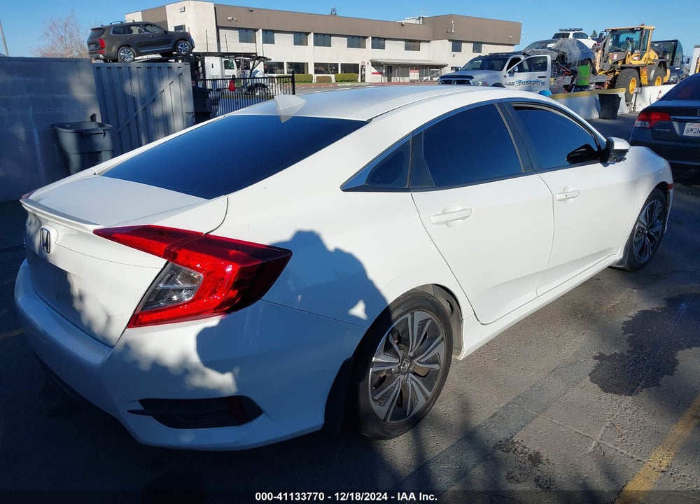 2018 HONDA CIVIC EX-T VIN: JHMFC1F36JX008197