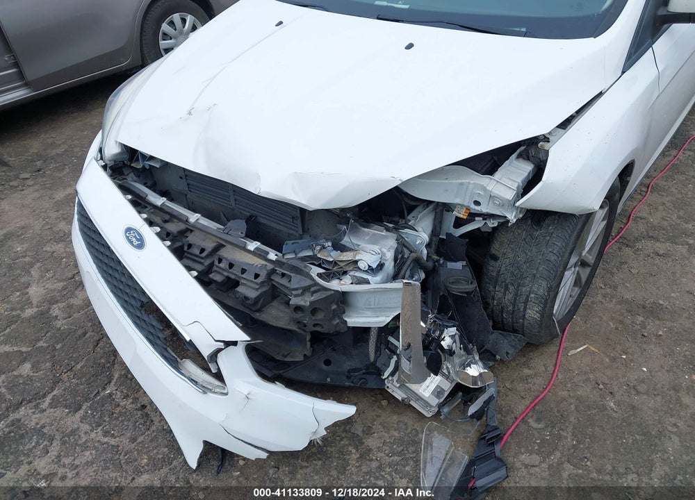 2018 FORD FOCUS SE VIN: 1FADP3FE5JL286323