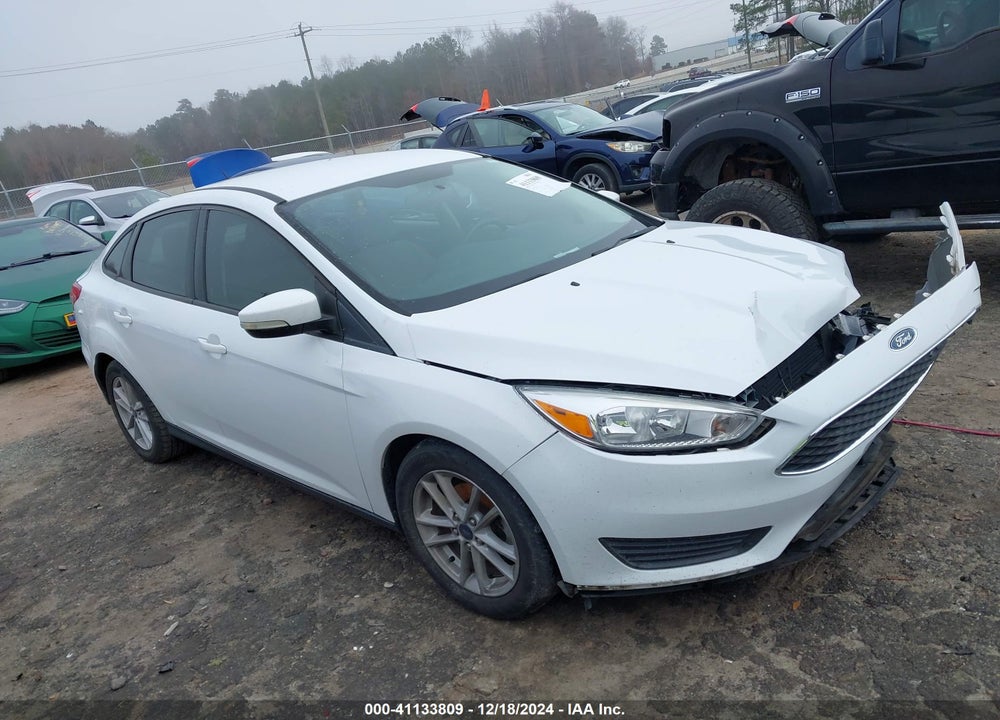 2018 FORD FOCUS SE VIN: 1FADP3FE5JL286323