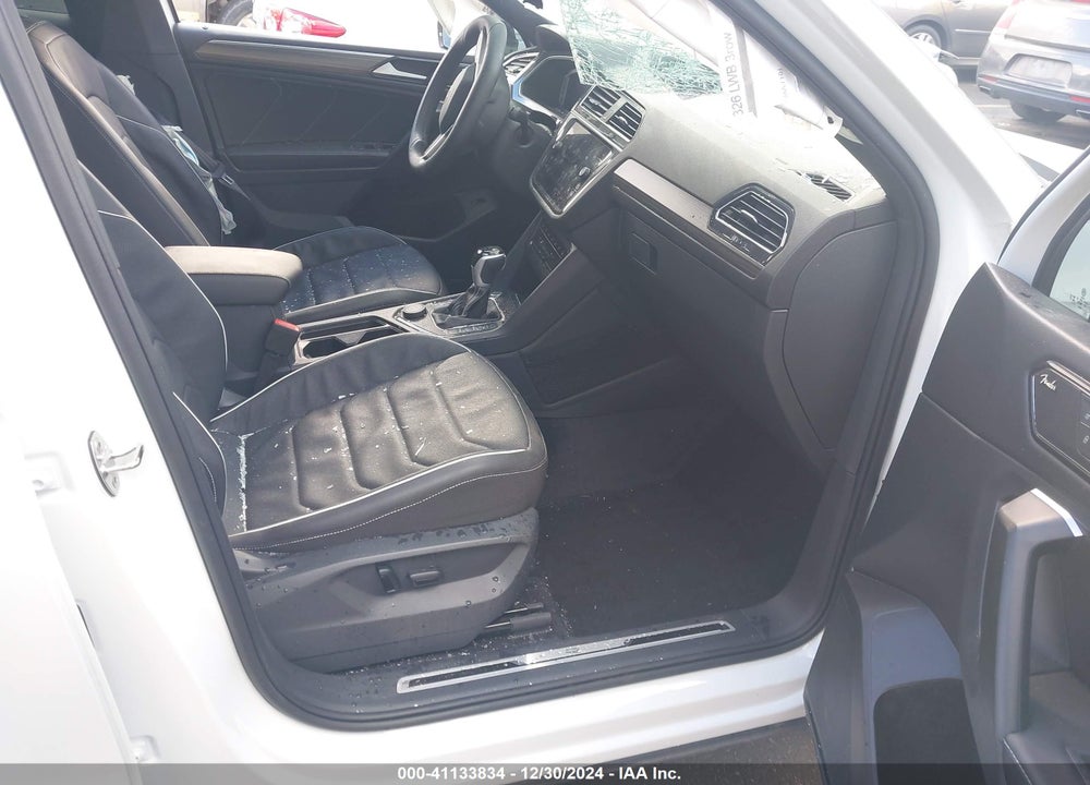 2024 VOLKSWAGEN TIGUAN 2.0T SEL R-LINE VIN: 3VV4B7AX5RM134482