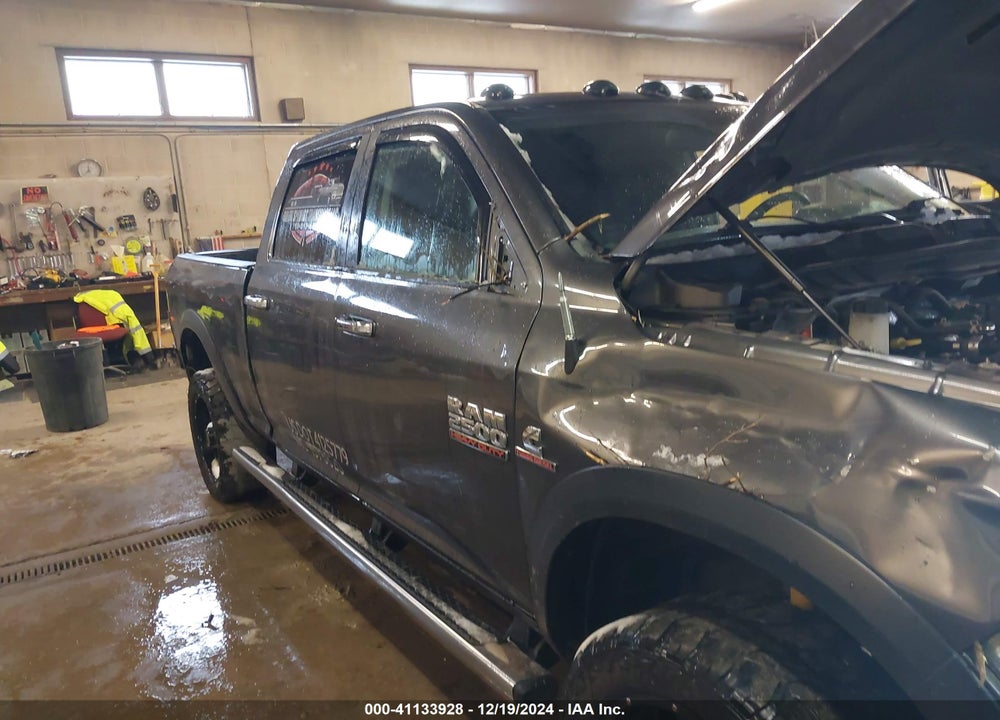2015 RAM 2500 SLT VIN: 3C6UR5DL4FG536230