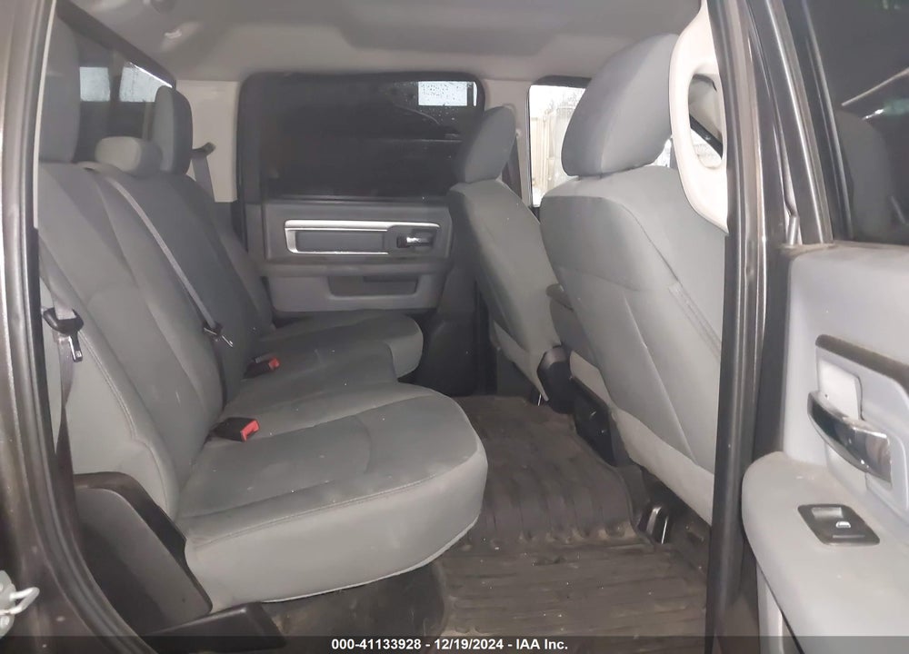 2015 RAM 2500 SLT VIN: 3C6UR5DL4FG536230
