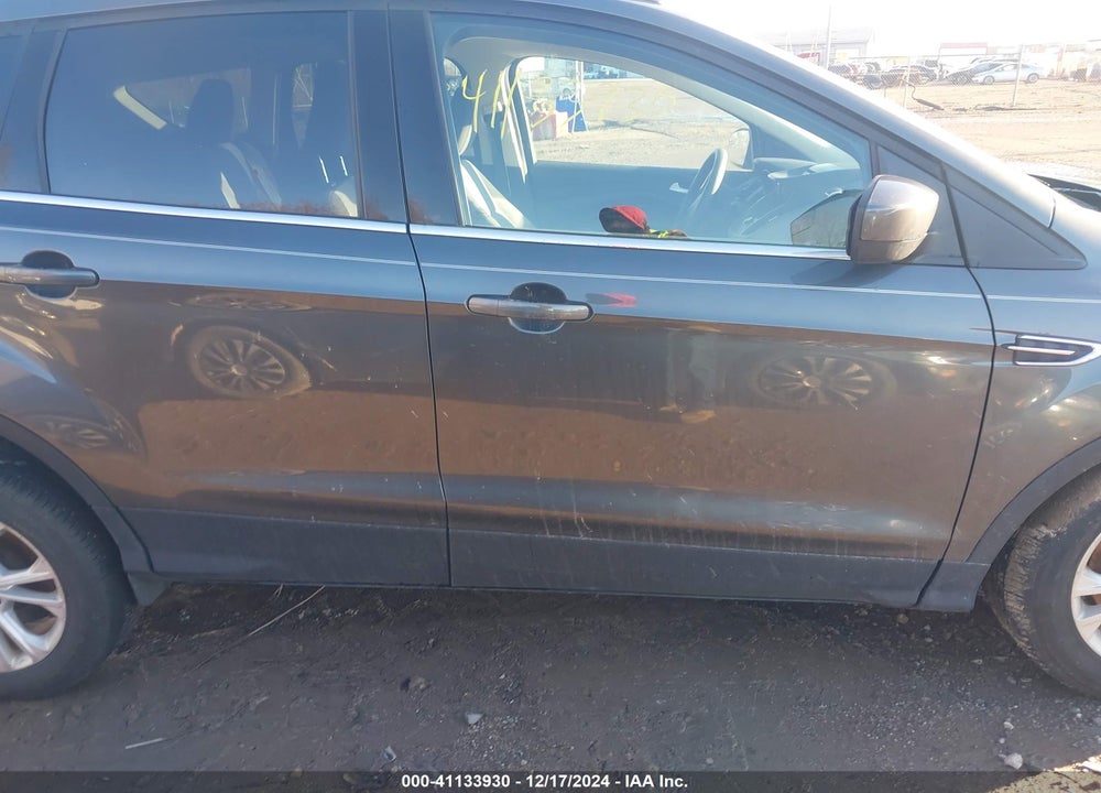 2018 FORD ESCAPE SE VIN: 1FMCU9GD7JUB23105