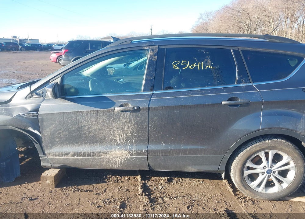 2018 FORD ESCAPE SE VIN: 1FMCU9GD7JUB23105