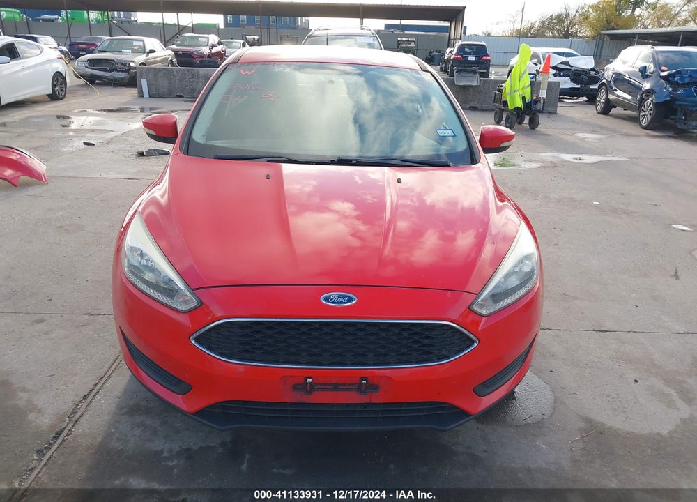 2016 FORD FOCUS SE VIN: 1FADP3K24GL264043