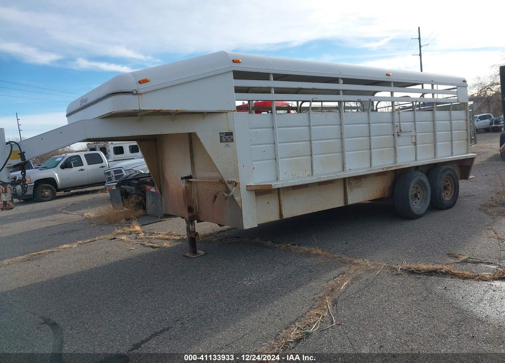 1997 CONTRACT MANUFACTURING --- VIN: 49TSG1823V1032267