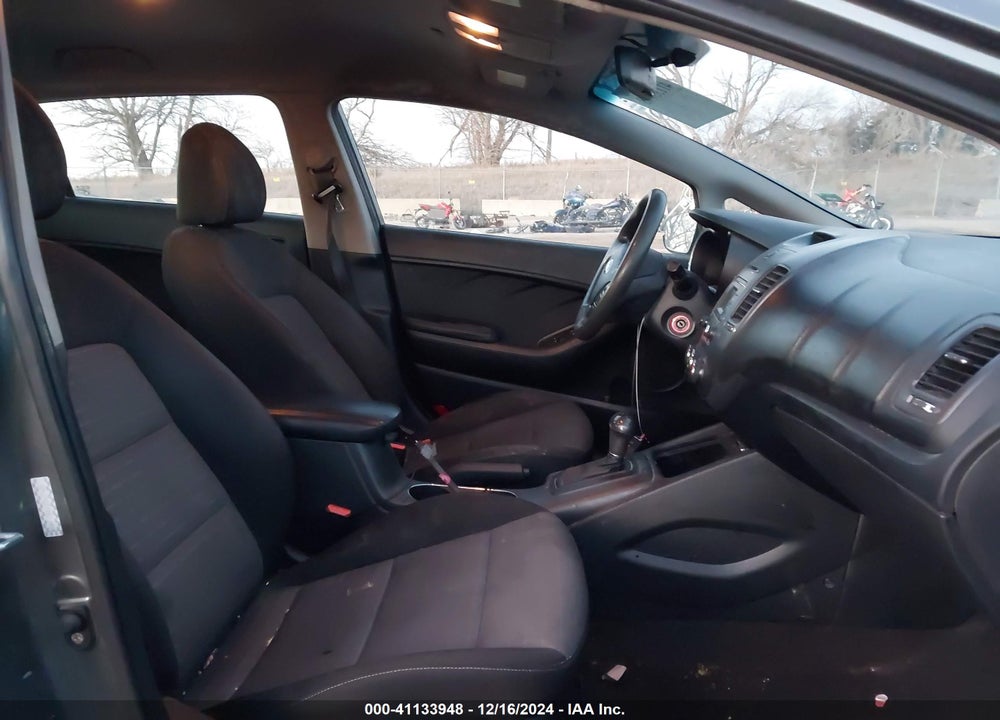 2016 KIA FORTE LX VIN: KNAFK5A86G5637426