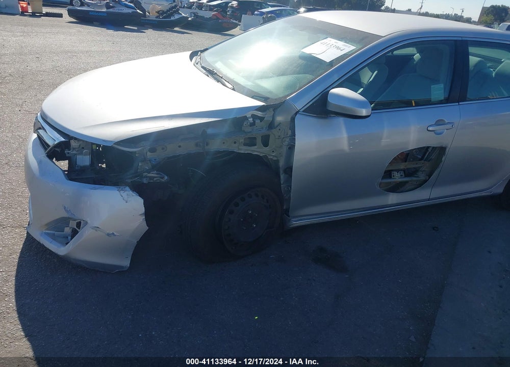 2014 TOYOTA CAMRY LE VIN: 4T4BF1FK8ER395715