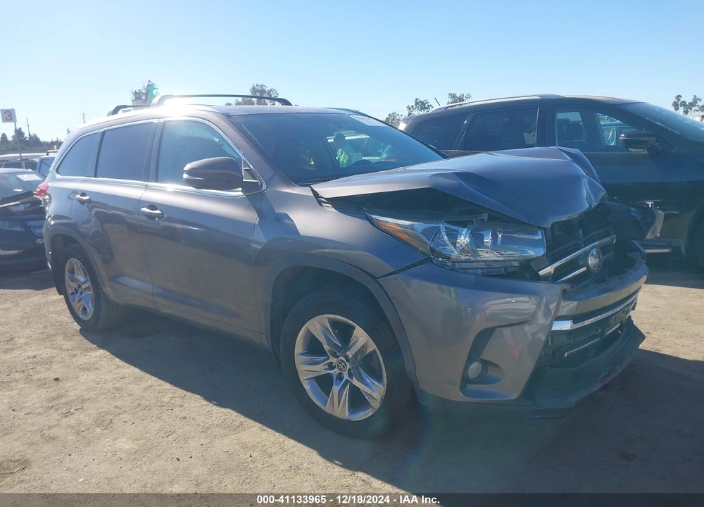 2018 TOYOTA HIGHLANDER LIMITED VIN: 5TDDZRFH9JS886178