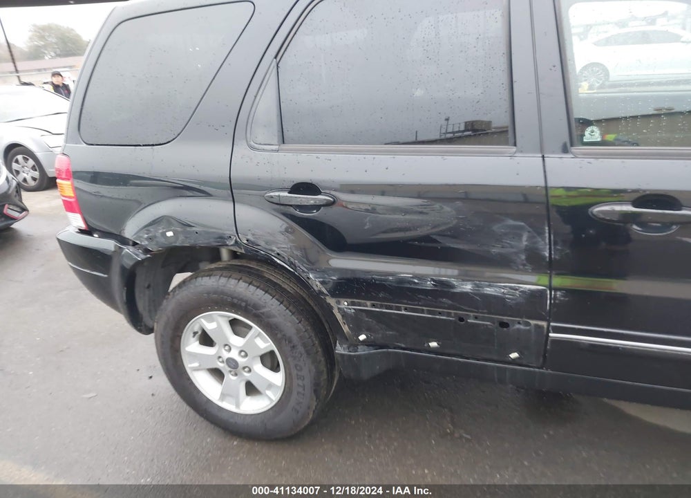 2003 FORD ESCAPE LIMITED VIN: 1FMCU04133KC87911
