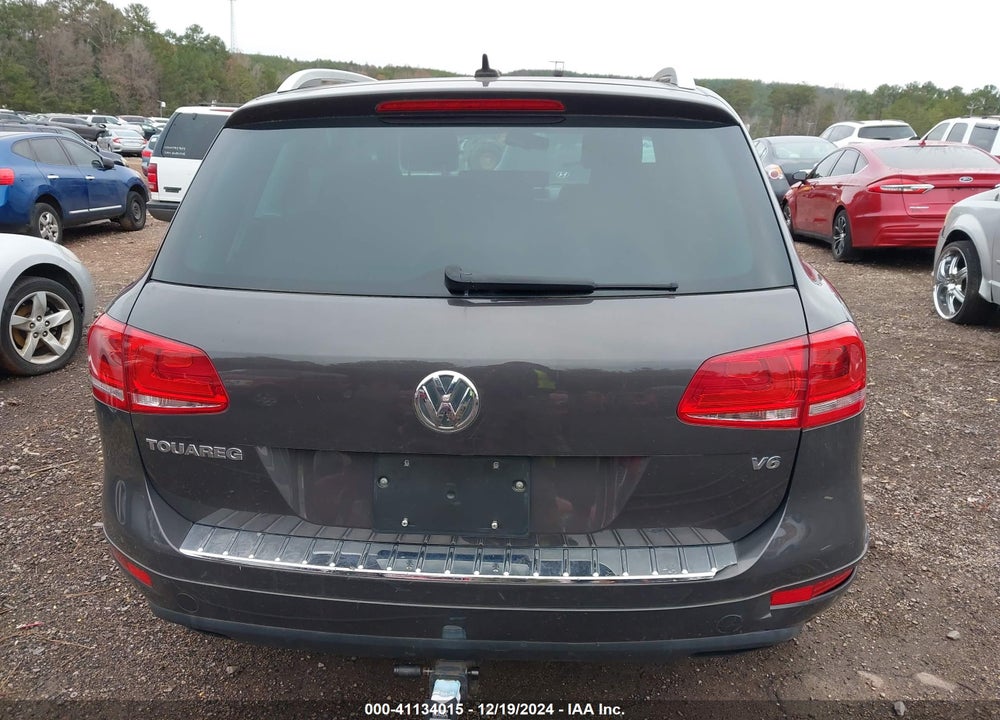 2013 VOLKSWAGEN TOUAREG VR6 LUX VIN: WVGEF9BP7DD005774