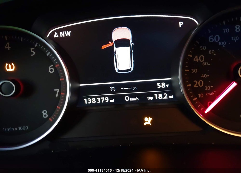 2013 VOLKSWAGEN TOUAREG VR6 LUX VIN: WVGEF9BP7DD005774