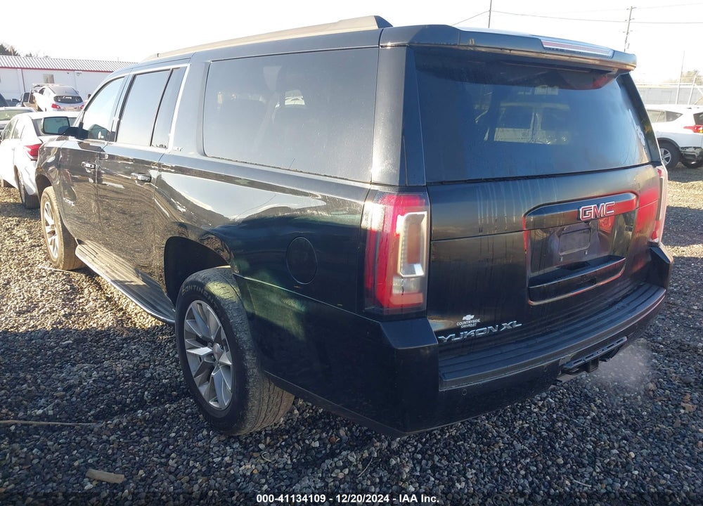 2019 GMC YUKON XL SLT VIN: 1GKS2GKC4KR330018