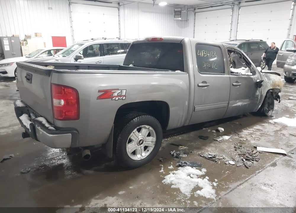 2013 CHEVROLET SILVERADO VIN: 3GCPKSE74DG221726