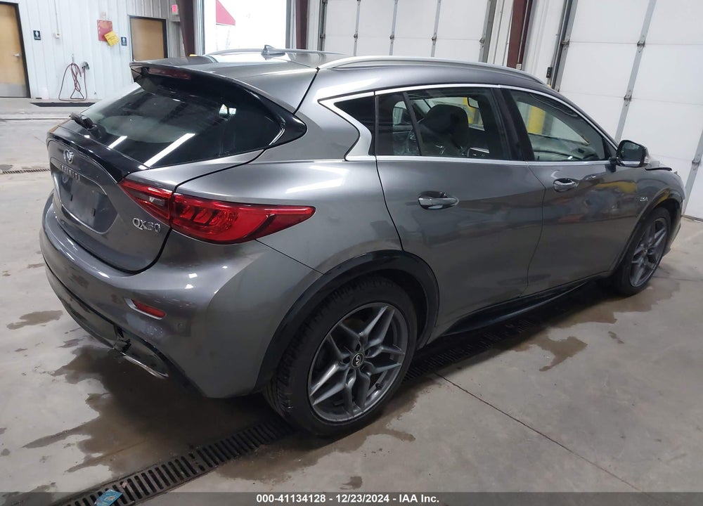 2017 INFINITI QX30 PREMIUM VIN: SJKCH5CP5HA035650