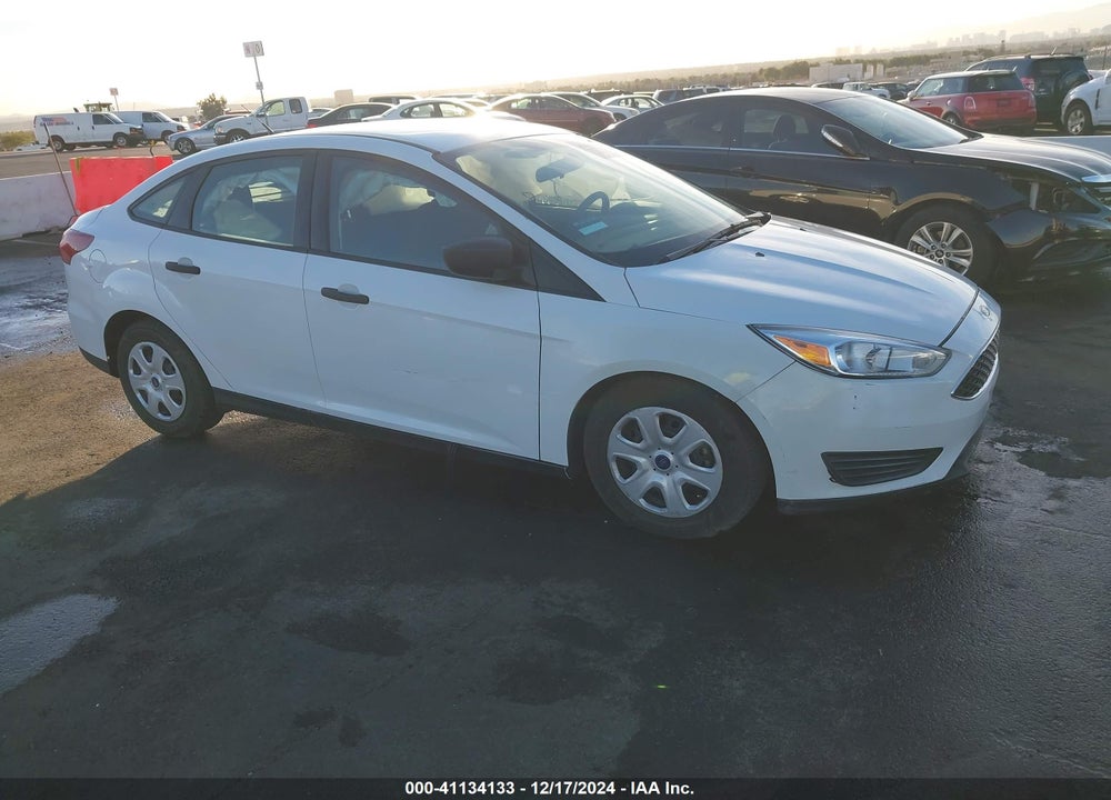 2017 FORD FOCUS S VIN: 1FADP3E28HL230412