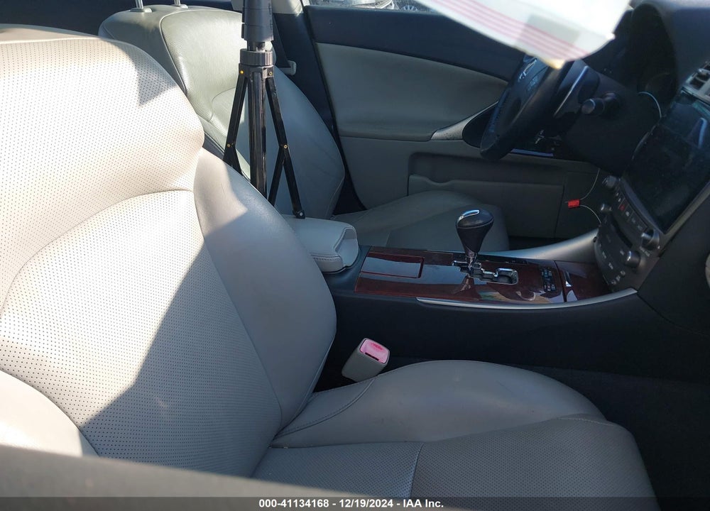2008 LEXUS IS VIN: JTHBK262485050873