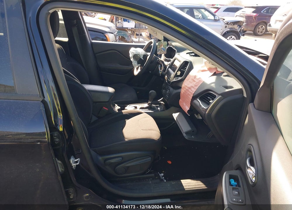 2020 JEEP CHEROKEE LATITUDE FWD VIN: 1C4PJLCB2LD581539