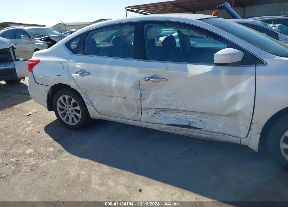 2018 NISSAN SENTRA SV VIN: 3N1AB7AP9JY225305