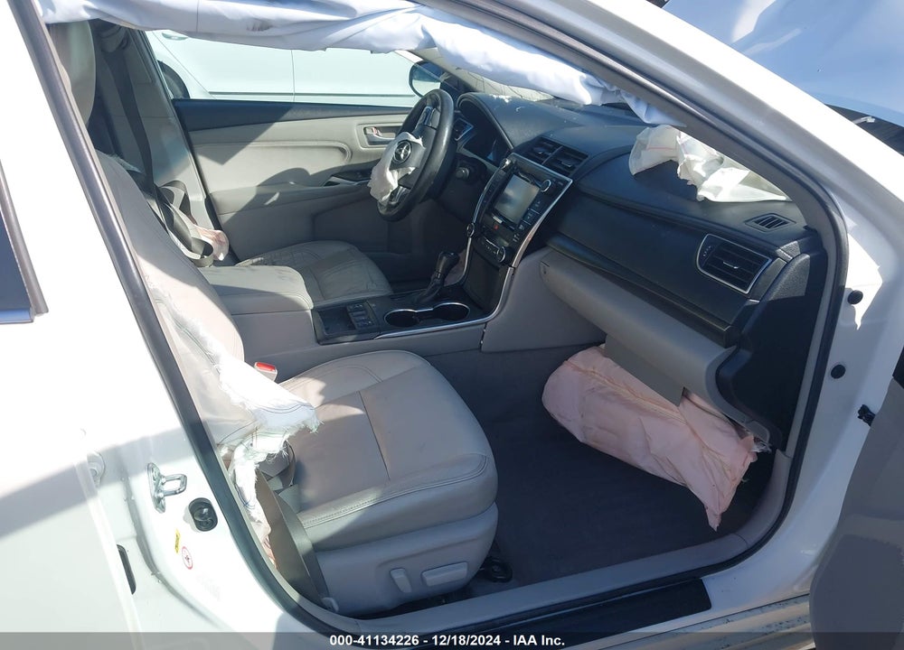 2015 TOYOTA CAMRY HYBRID XLE VIN: 4T1BD1FK8FU173807