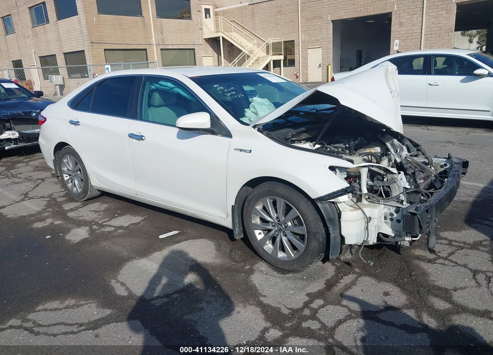 2015 TOYOTA CAMRY HYBRID XLE VIN: 4T1BD1FK8FU173807