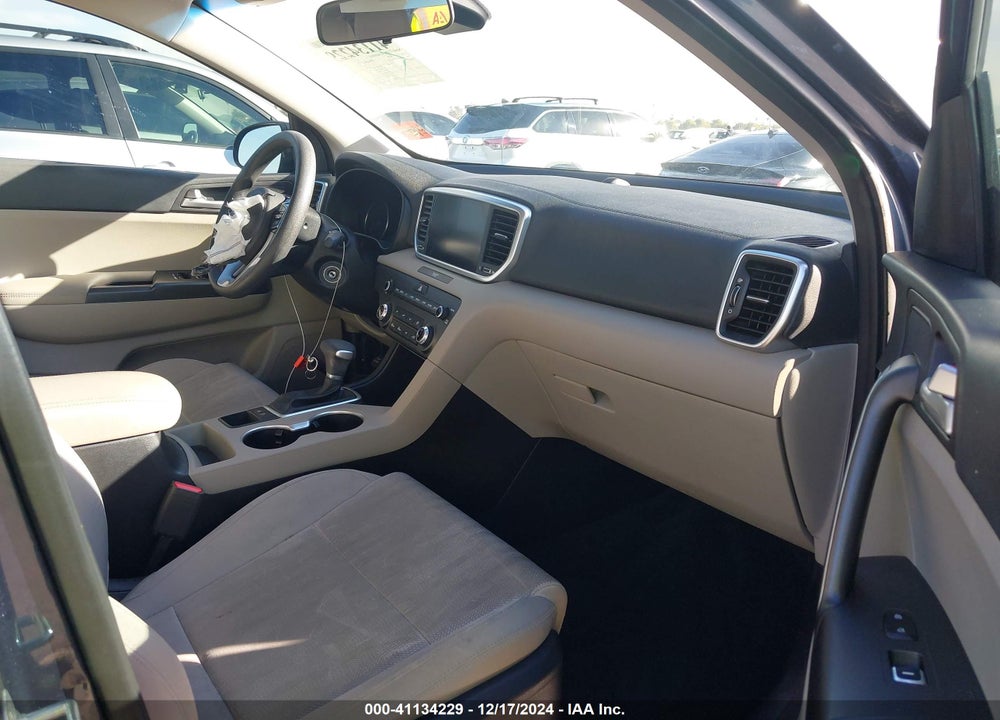 2022 KIA SPORTAGE LX VIN: KNDPM3ACXN7976010