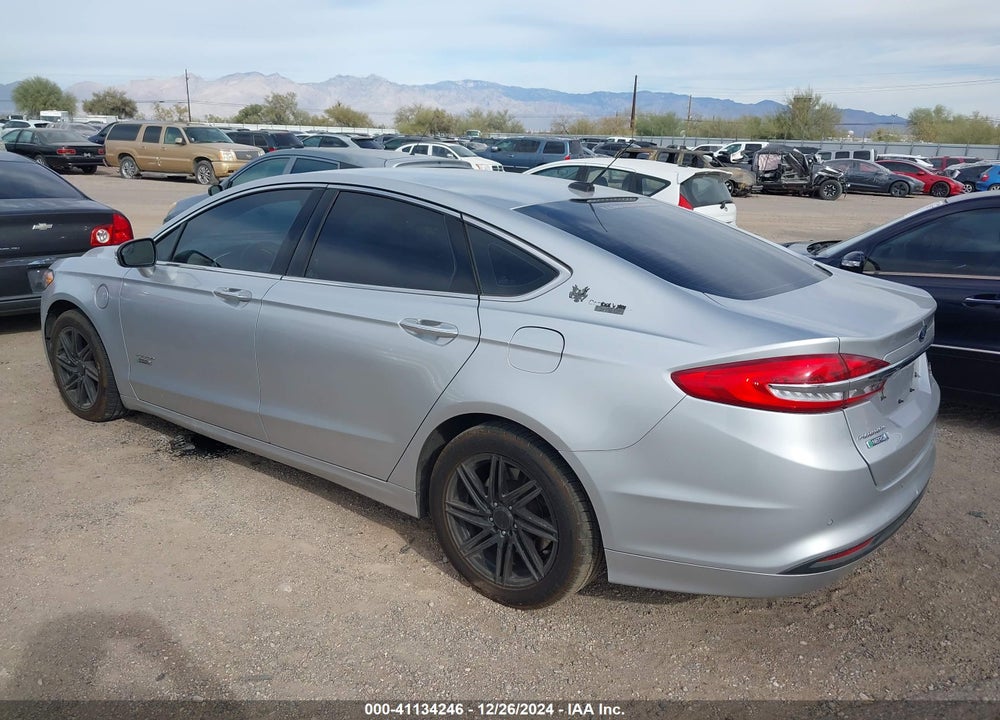 2018 FORD FUSION ENERGI SE LUXURY VIN: 3FA6P0PU4JR123581