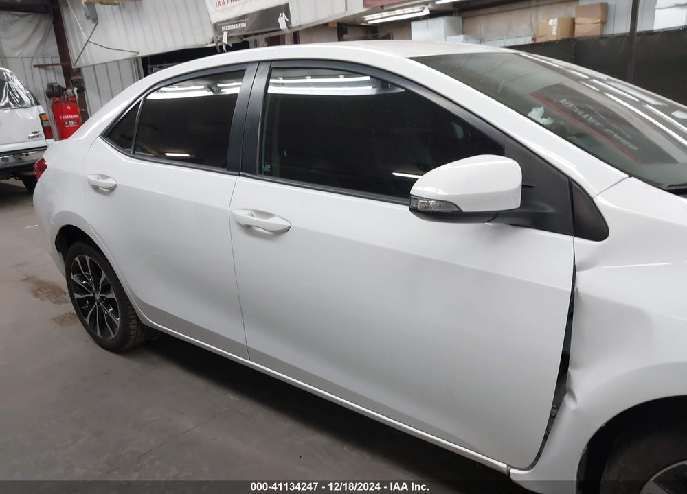 2018 TOYOTA COROLLA SE VIN: 2T1BURHE5JC996923