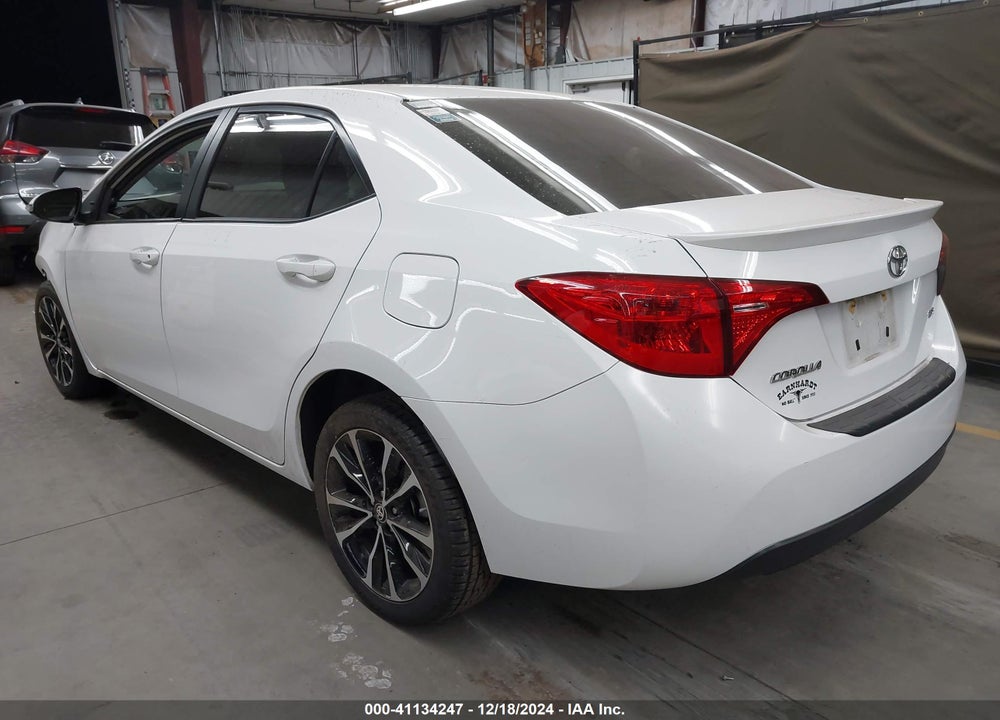 2018 TOYOTA COROLLA SE VIN: 2T1BURHE5JC996923