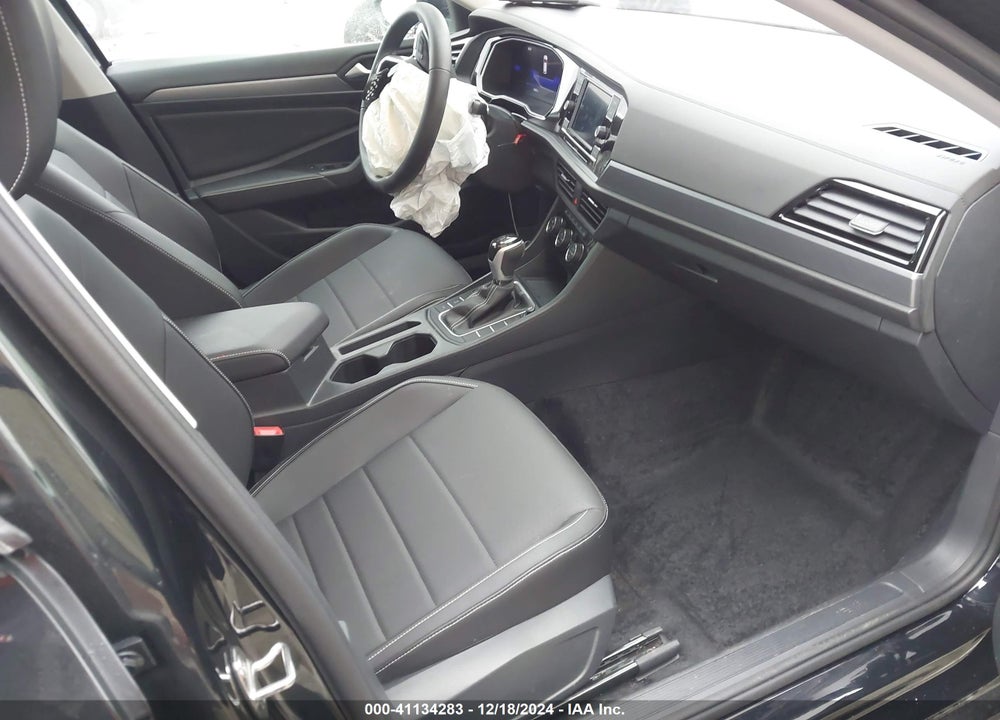 2024 VOLKSWAGEN JETTA VIN: 3VW7M7BU5RM100937