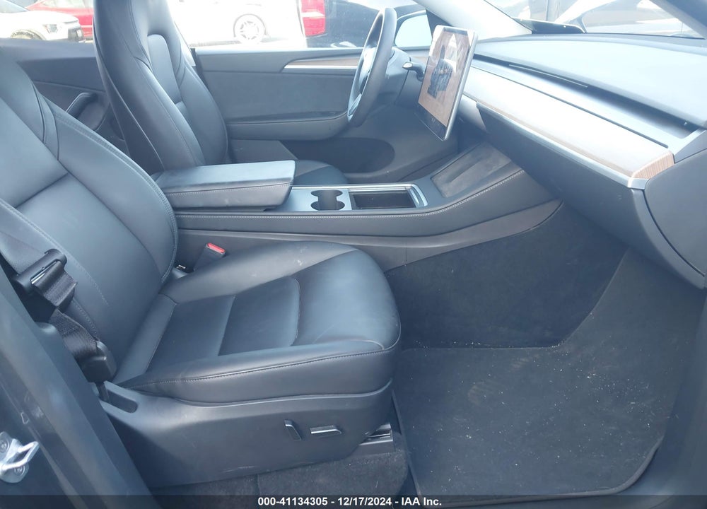 2023 TESLA MODEL Y VIN: 7SAYGDEEXPA146928