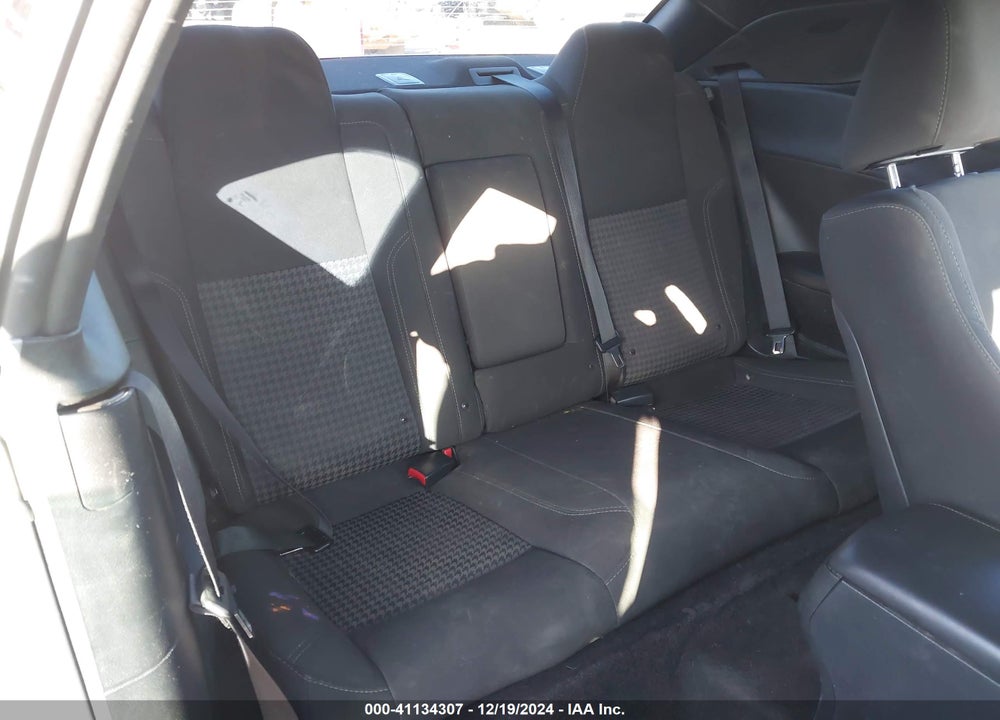 2017 DODGE CHALLENGER VIN: 2C3CDZAG2HH509195