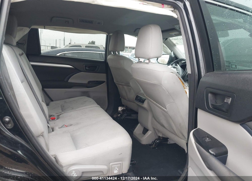 2016 TOYOTA HIGHLANDER LE VIN: 5TDZARFH5GS019348