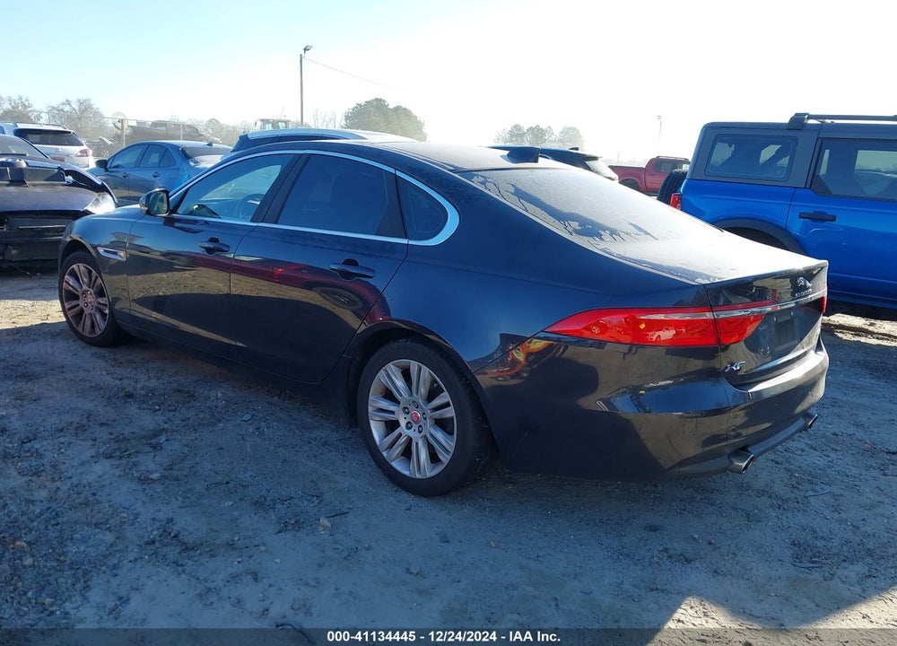 2016 JAGUAR XF VIN: SAJBD4BV2GCY08938