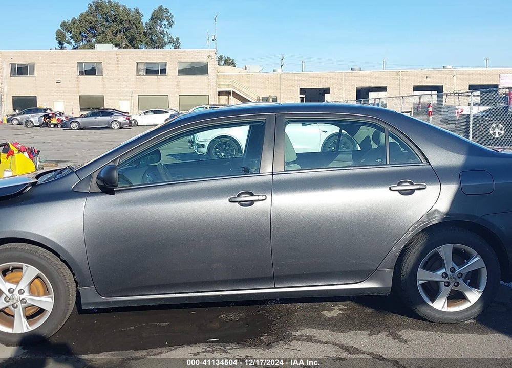 2013 TOYOTA COROLLA LE VIN: 2T1BU4EE8DC114705