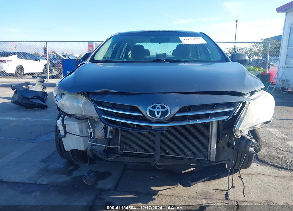 2013 TOYOTA COROLLA LE VIN: 2T1BU4EE8DC114705