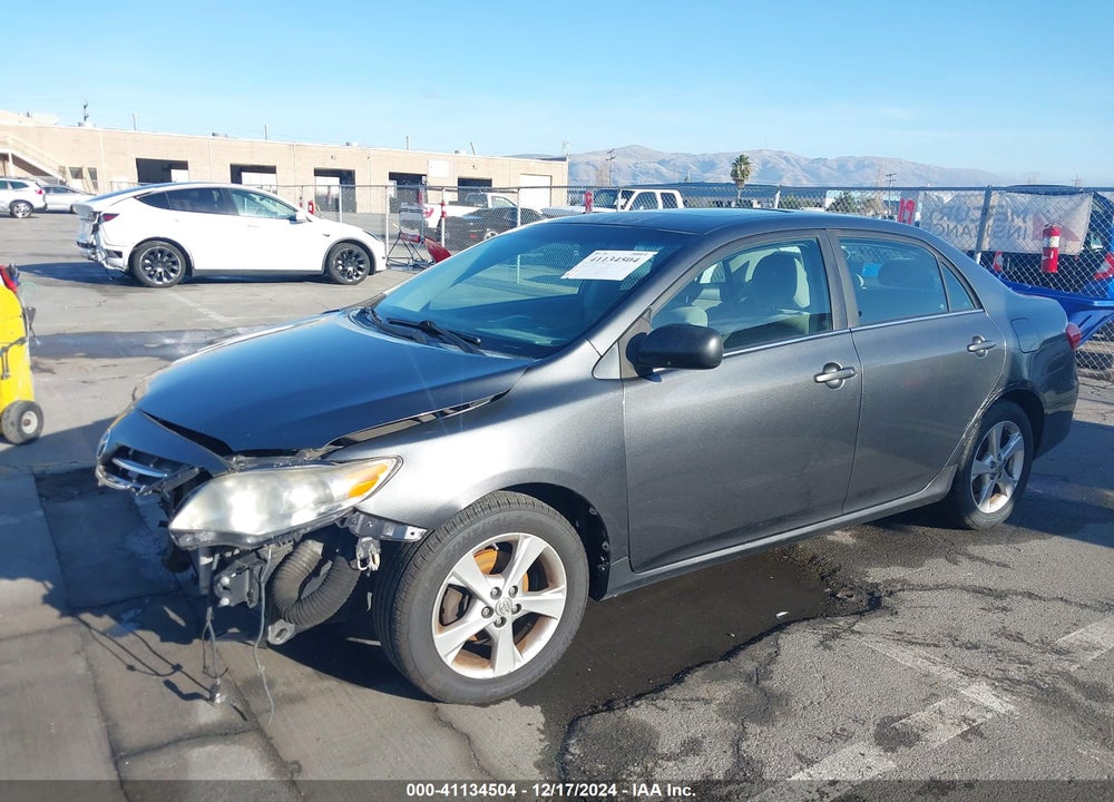 2013 TOYOTA COROLLA LE VIN: 2T1BU4EE8DC114705