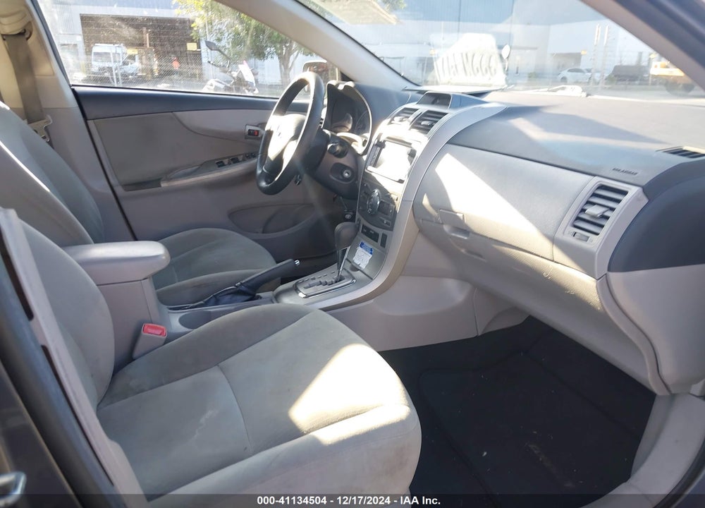 2013 TOYOTA COROLLA LE VIN: 2T1BU4EE8DC114705