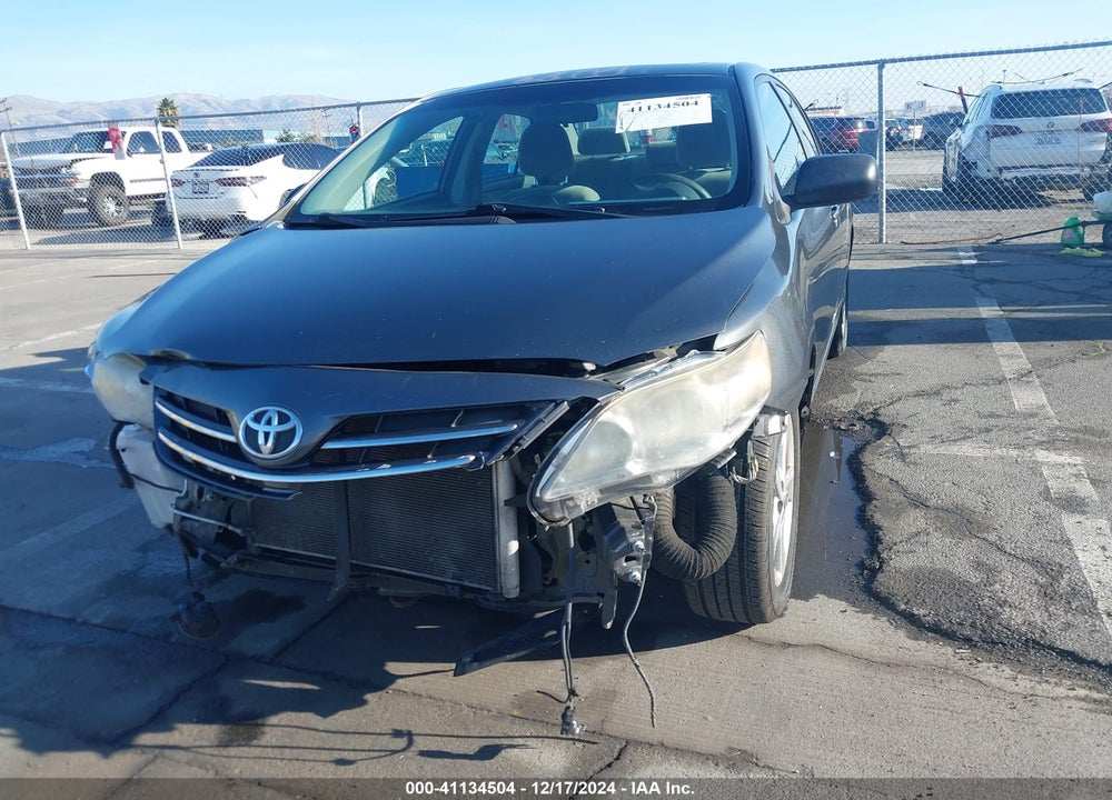 2013 TOYOTA COROLLA LE VIN: 2T1BU4EE8DC114705