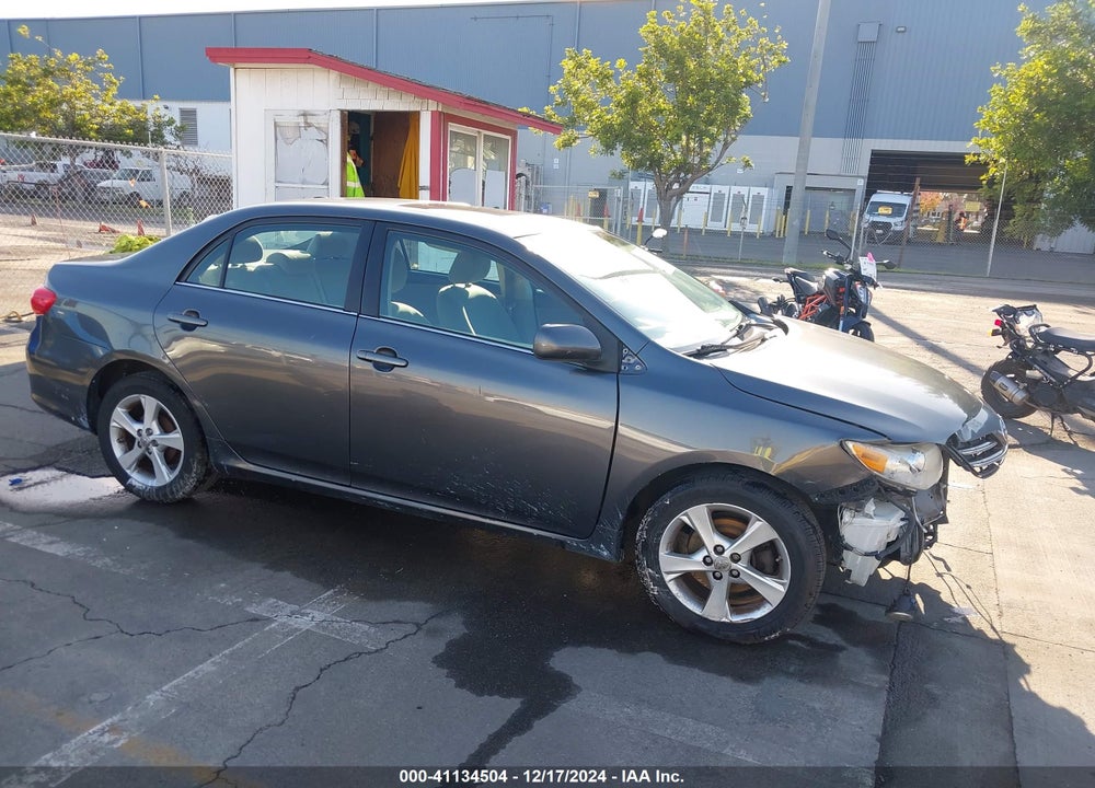 2013 TOYOTA COROLLA LE VIN: 2T1BU4EE8DC114705