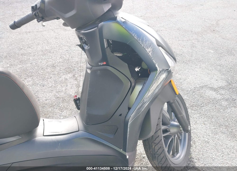 2022 PIAGGIO BV 400 VIN: ZAPMD20U3N5000006