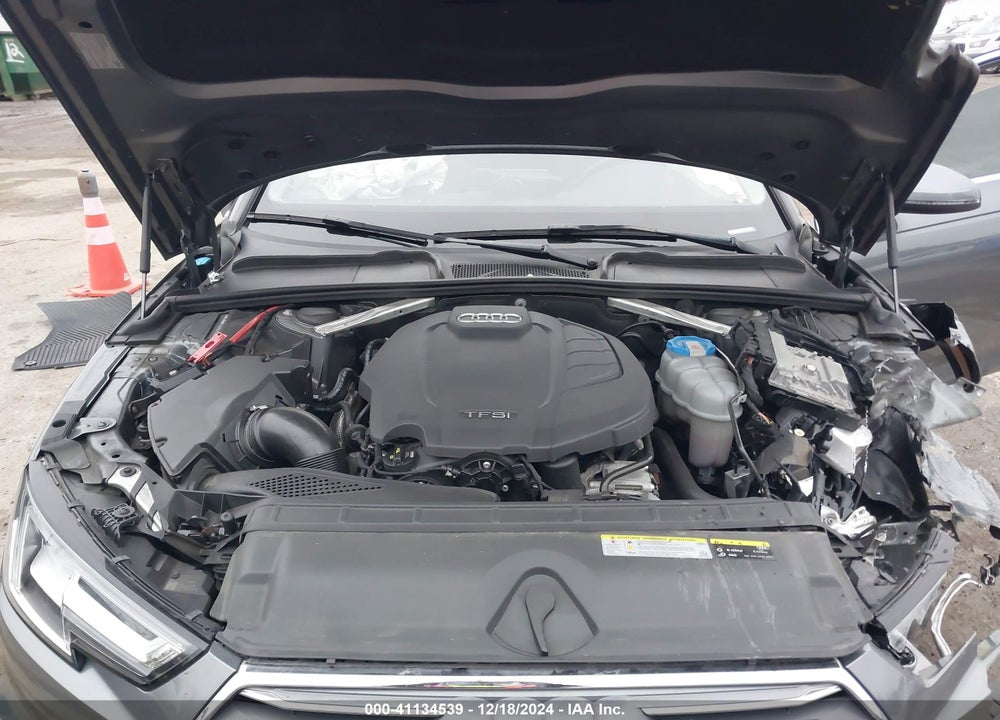 2018 AUDI A4 VIN: WAUENAF48JA213875