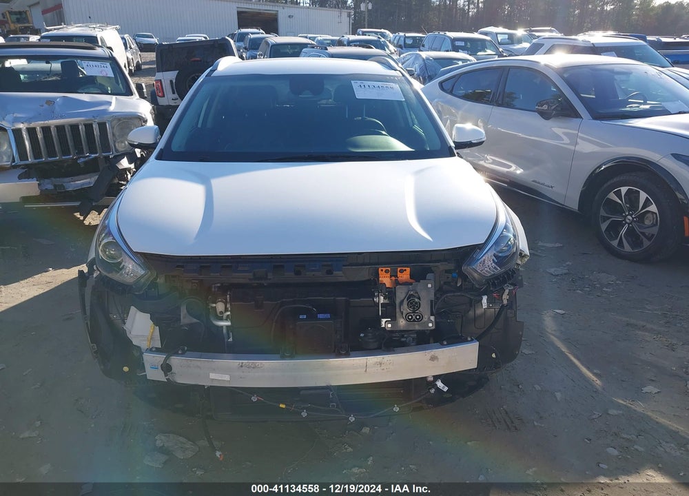 2022 KIA NIRO EV S VIN: KNDCC3LGXN5161027