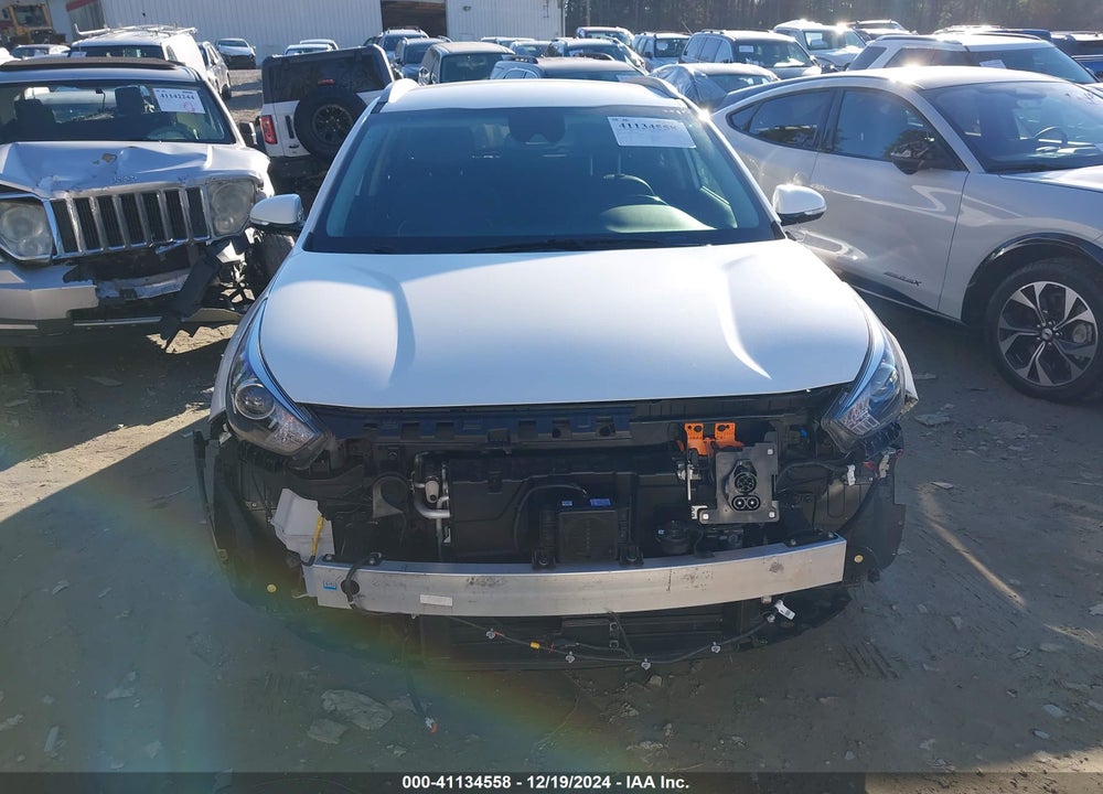 2022 KIA NIRO EV S VIN: KNDCC3LGXN5161027