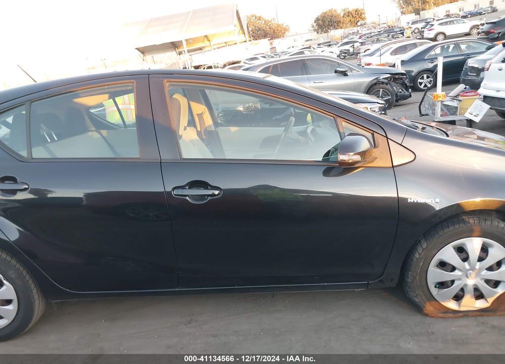 2013 TOYOTA PRIUS C ONE VIN: JTDKDTB38D1538452